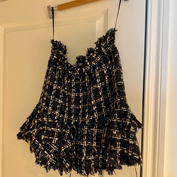 Chic & girly Black Tweed Ruffle Skirt from Honey, S - Picture 3 of 4